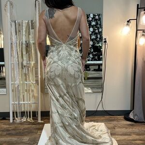 Maggie Sottero wedding gown size 6